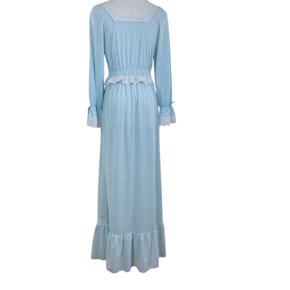 Vintage 70s SEARS Pastel Blue Nylon Eyelet Lace Trim Maxi Nightgown Size S - Picture 11 of 15